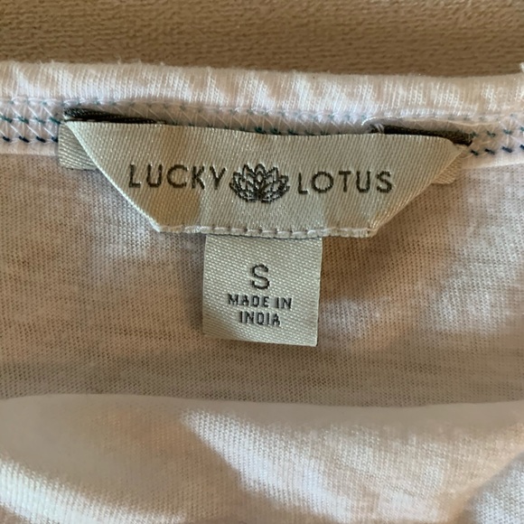 👜2 for $15 Lucky Lotus white Y Back Tank - Picture 3 of 3